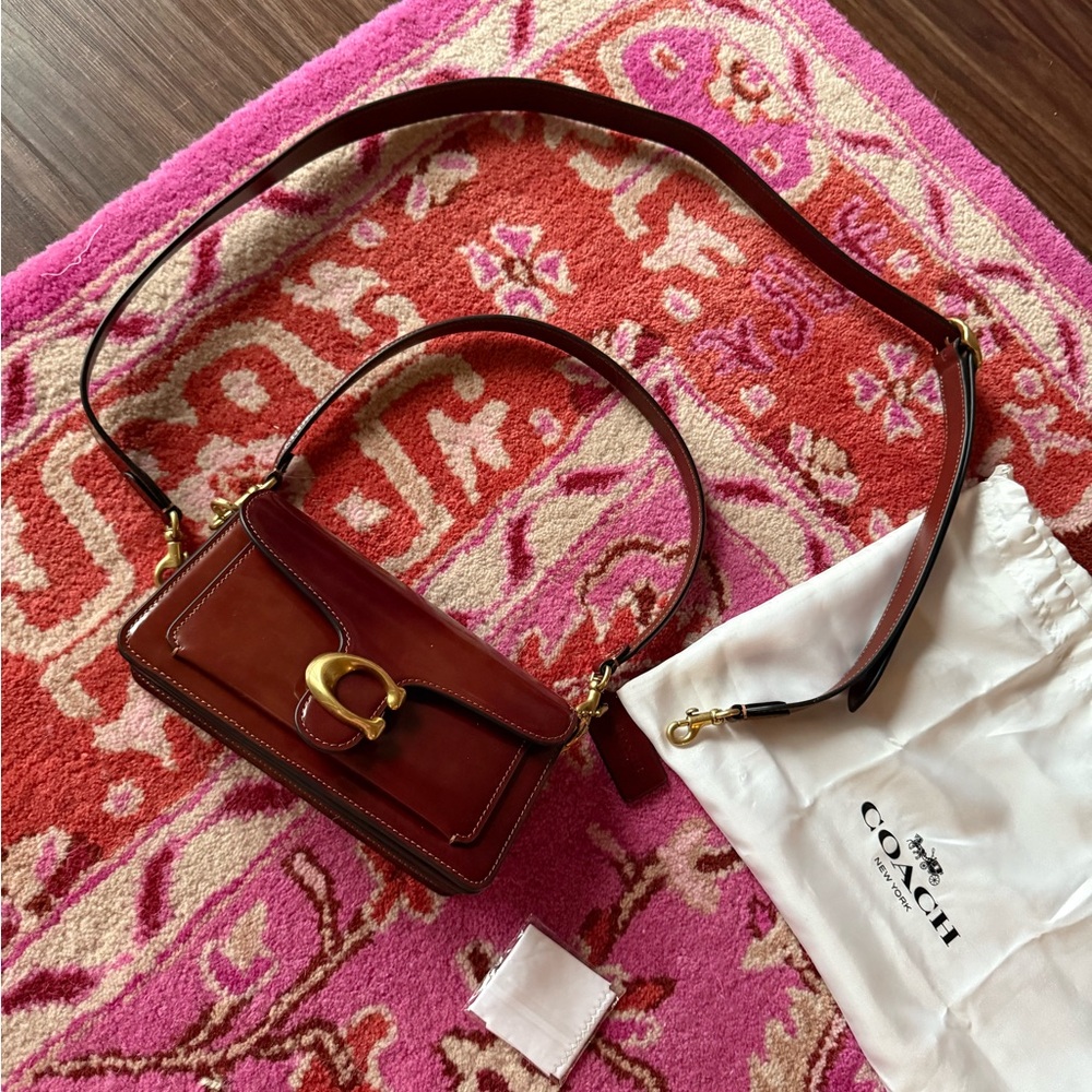 Coach Tabby 20 burgundy Bag